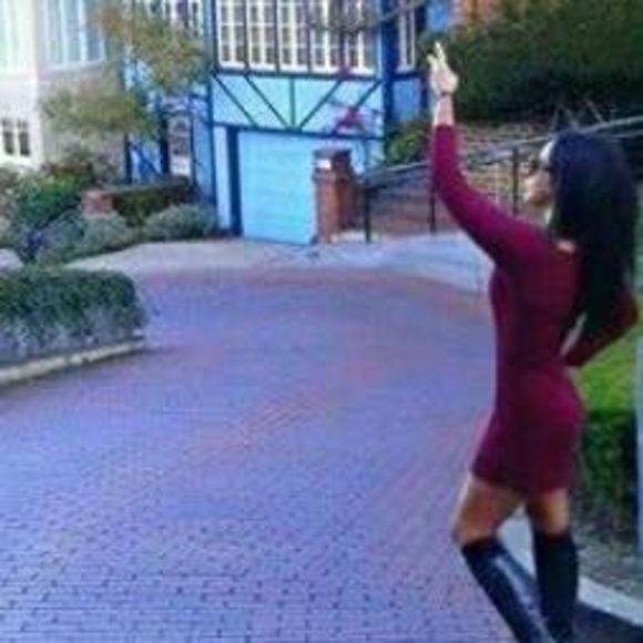 Meet your Posher, Sera - Picture 1 of 1